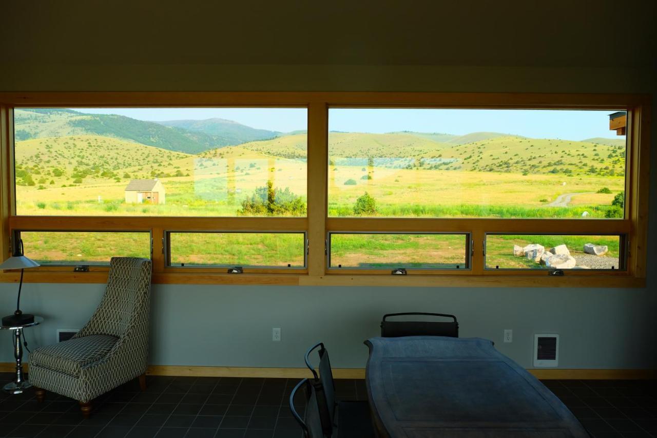 Erik's Ranch Villa Hoffman Exteriör bild